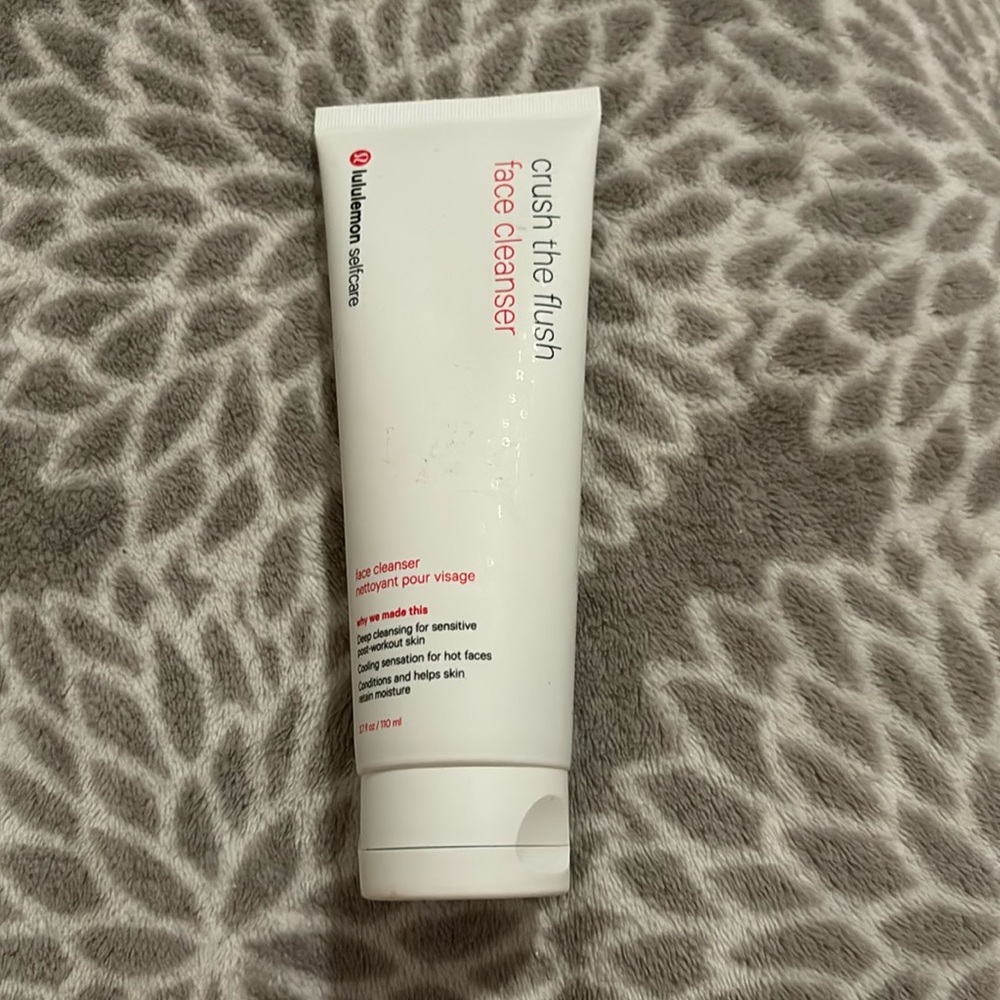 lululemon selfcare - crush the flush face cleanser (new)